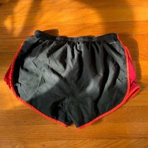 Nike Dri-fit Running Brief-lined Shorts black with maroon and orange sides